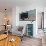 Westside Arthotel 101 Apartment